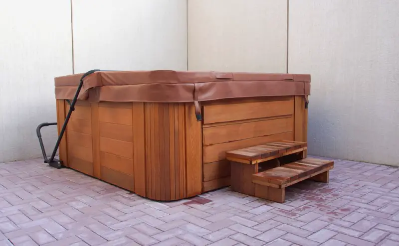 outdoor hot tub with cover